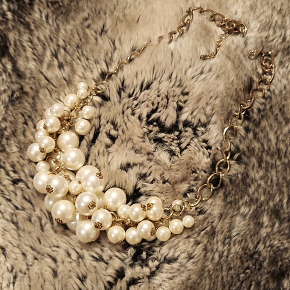 necklace - Picture 1 of 3